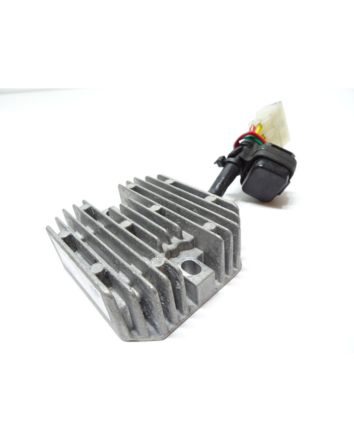 Vespa Primavera, voltregulator