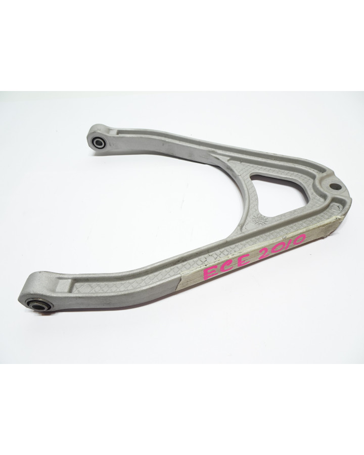 Grecav EKE/Sonique, bärarm vänster fram