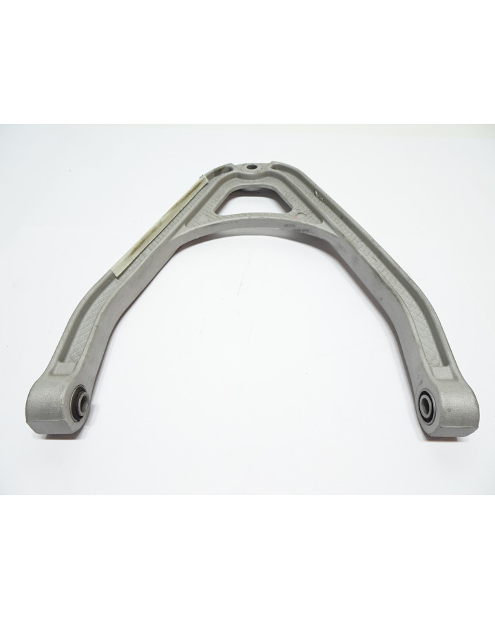 Grecav EKE/Sonique, bärarm vänster fram