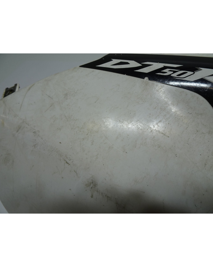 Yamaha DT50R, bakre sidokåpa höger