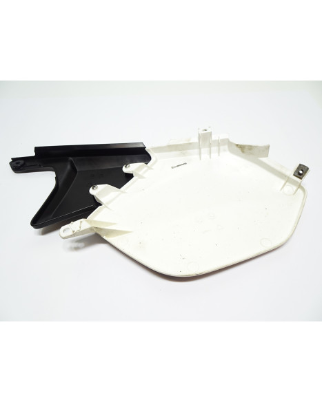 Yamaha DT50R, bakre sidokåpa höger