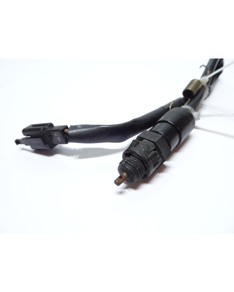 Triumph Daytona 675, bromsljuskontakt bak