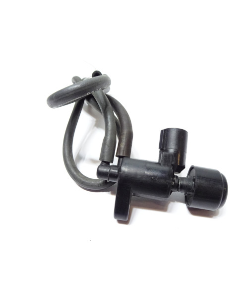 Honda CB1000R, luftsolenoid 2