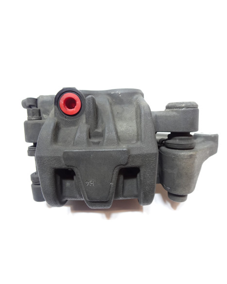 Honda CB1000R, bromsok bak