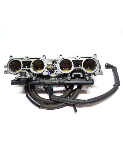 Honda CB1000R, gasspjäll/insprut 2