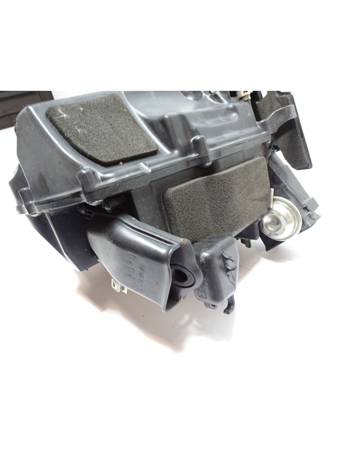 Honda CB1000R, luftburk