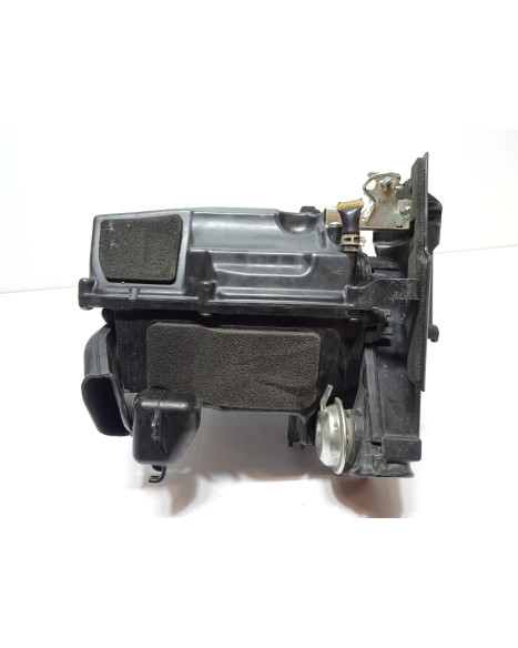 Honda CB1000R, luftburk