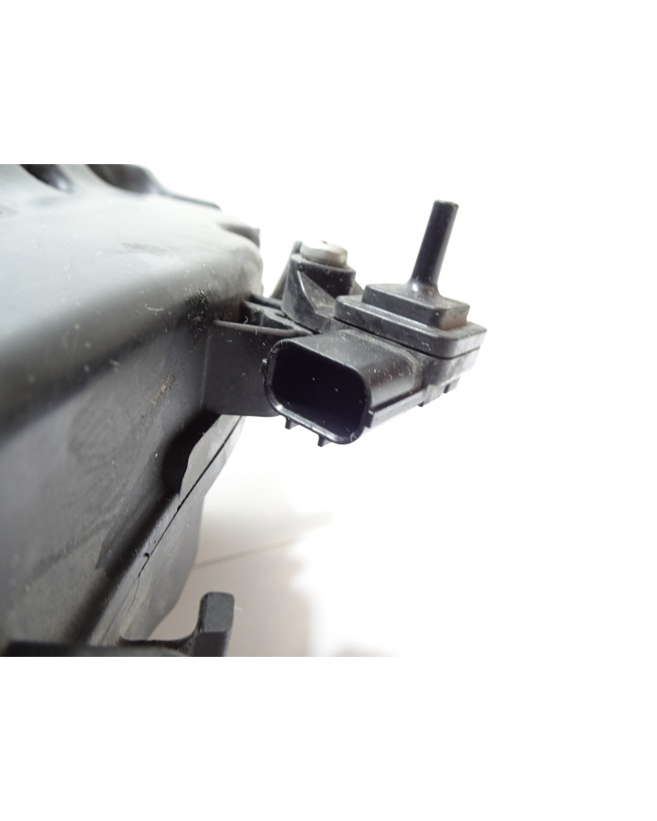 Honda CB1000R, luftburk