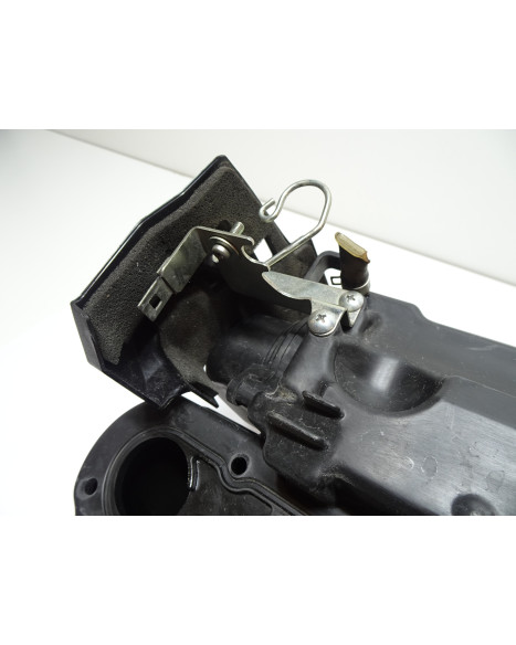 Honda CB1000R, luftburk