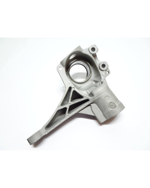 Aixam S8/S9, spindelhus höger 2