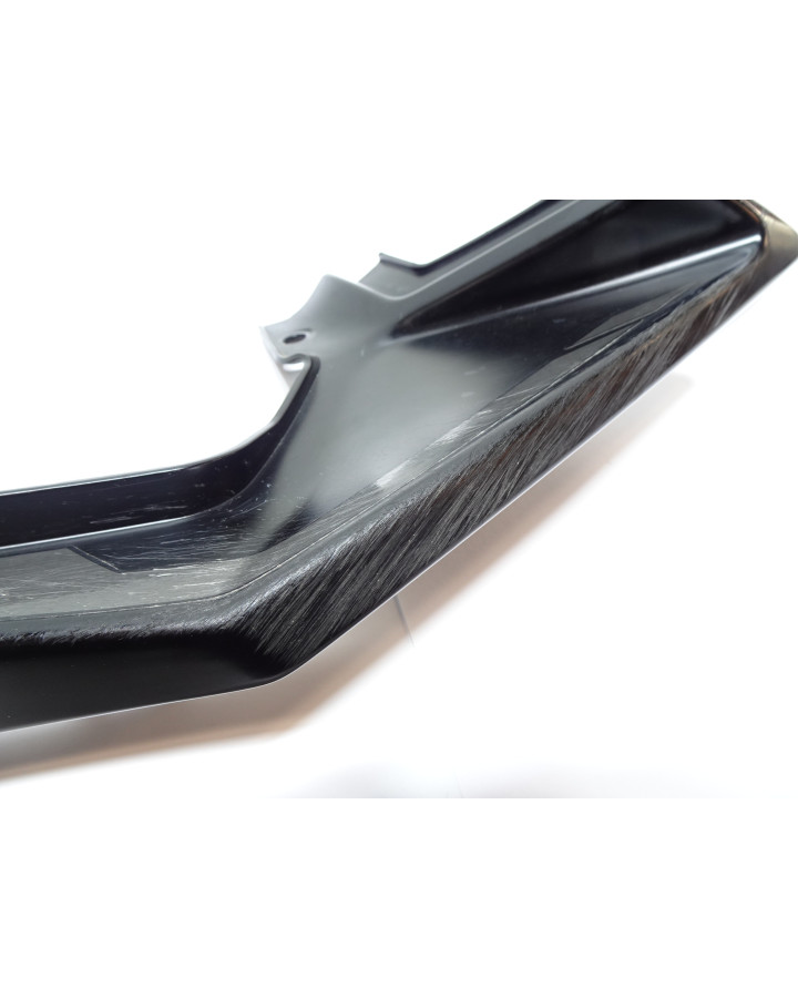 Yamaha MT-125, bakre sidokåpa vänster