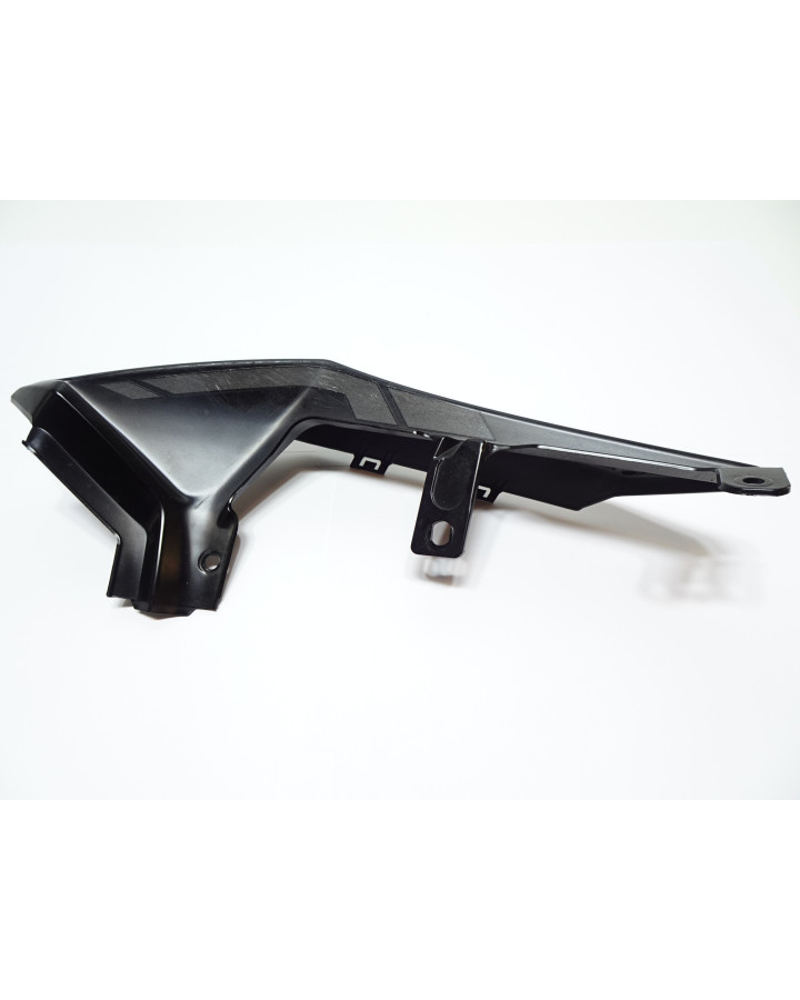 Yamaha MT-125, bakre sidokåpa vänster