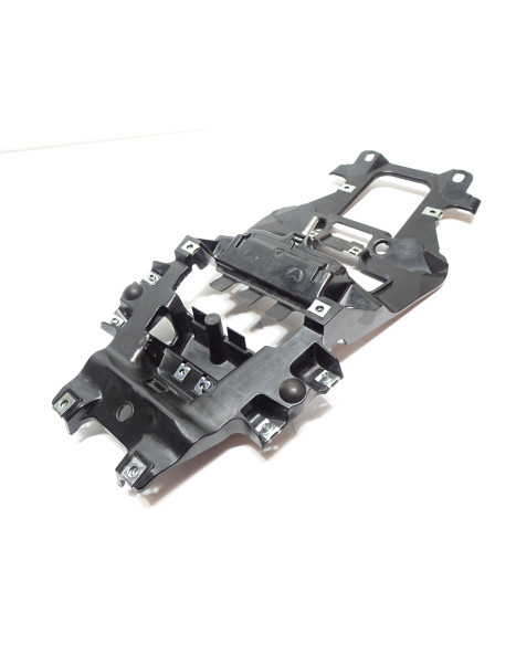 Yamaha MT-125, bakre innerkåpa