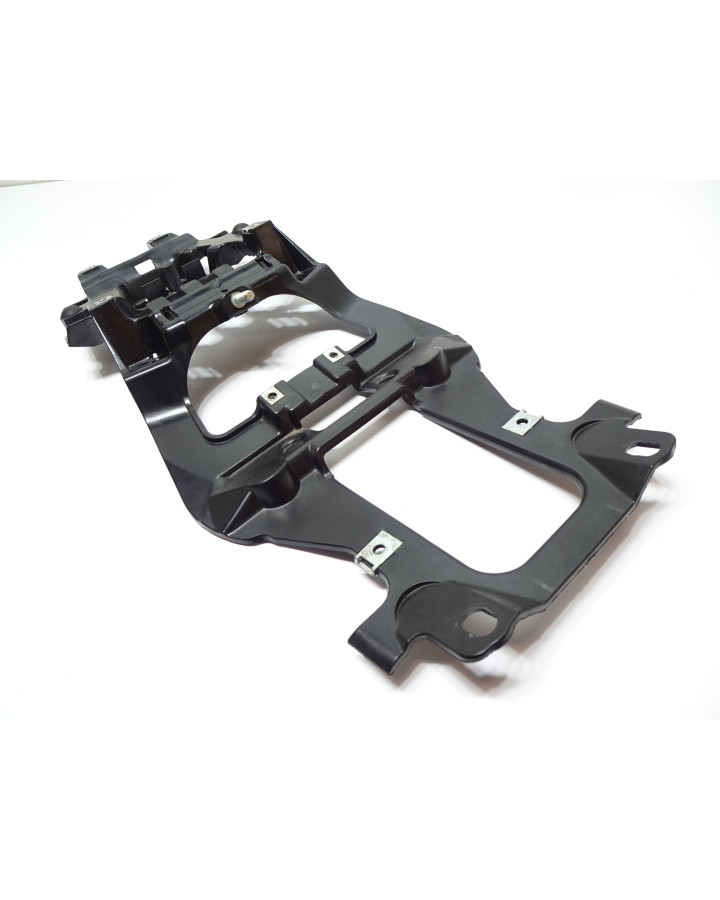 Yamaha MT-125, bakre innerkåpa