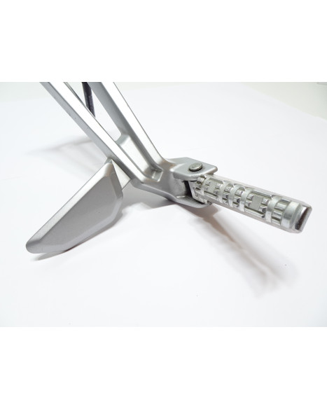 Yamaha MT-125, passagerarfotpinne höger komplett