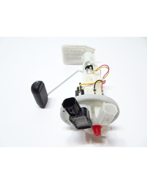 Yamaha MT-125, bränslepump 2