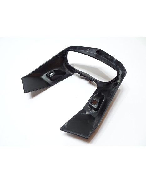 Yamaha MT-125, lyktsarg bak