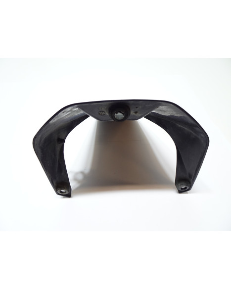 Yamaha MT-125, svingskärm