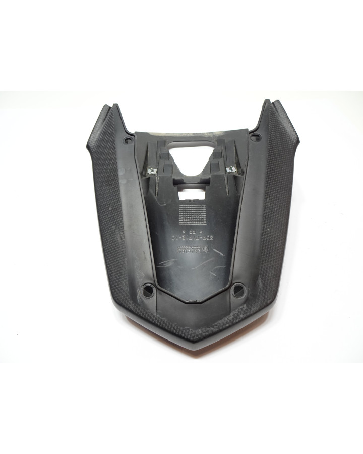 Yamaha MT-125, bakkåpa/lyktsarg