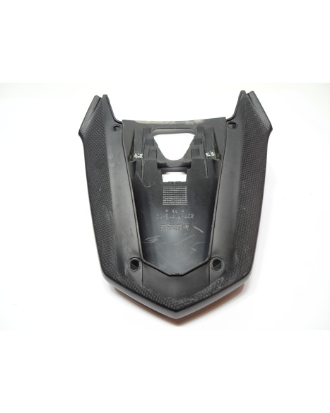 Yamaha MT-125, bakkåpa/lyktsarg