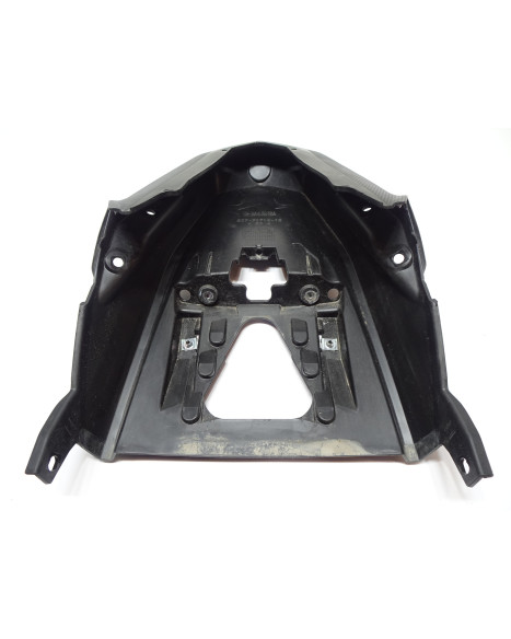 Yamaha MT-125, bakkåpa/lyktsarg