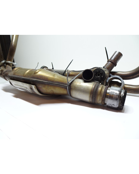 Honda VFR 1200X Crosstourer, grenrör