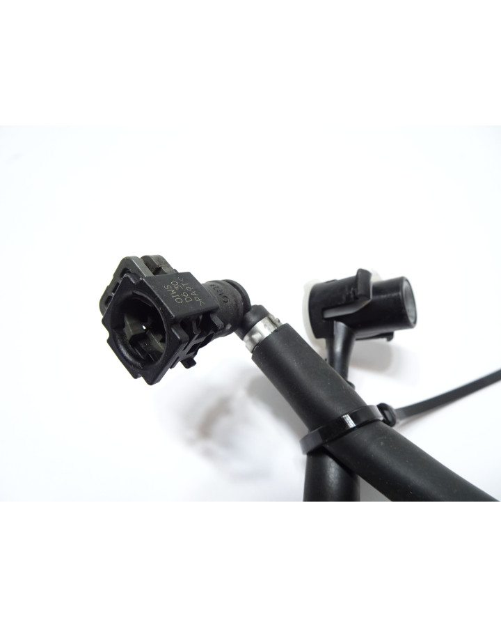 Yamaha MT-125, bränsleslang