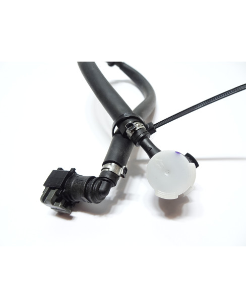 Yamaha MT-125, bränsleslang 2