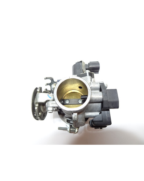 Yamaha MT-125, gasspjäll/insprut