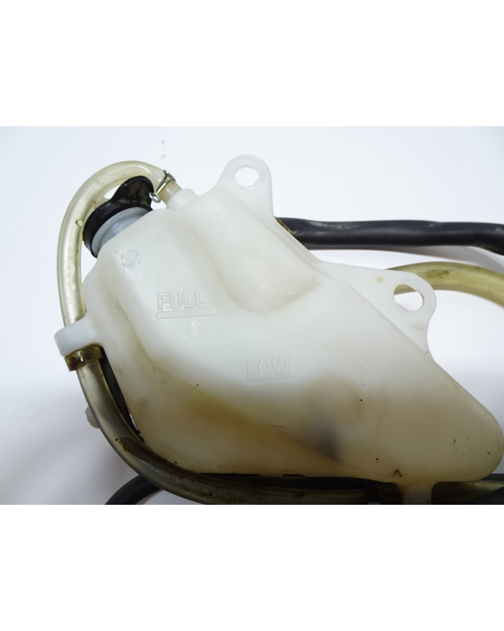 Yamaha YZF-R125/MT-125, expansionskärl