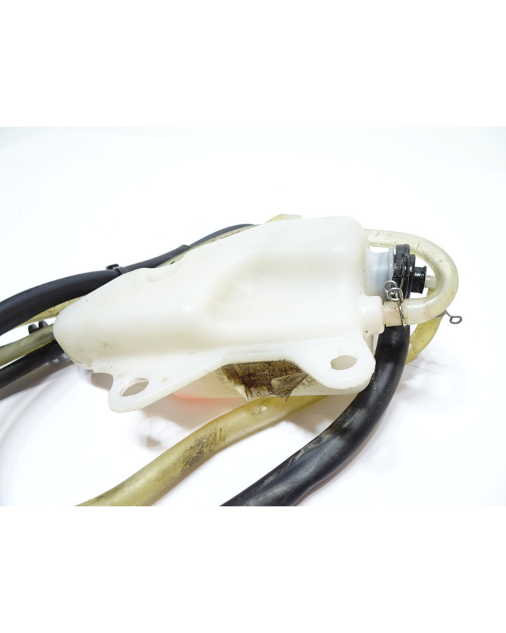 Yamaha YZF-R125/MT-125, expansionskärl