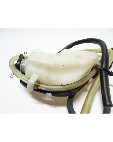 Yamaha YZF-R125/MT-125, expansionskärl