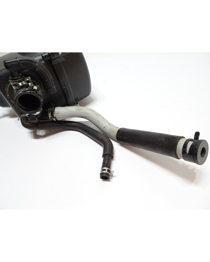 Yamaha MT-125, luftburk