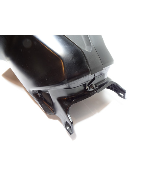 Yamaha MT-125, tankkåpa