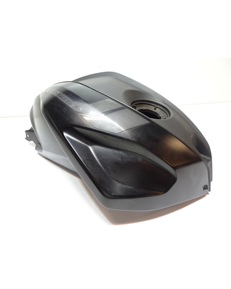 Yamaha MT-125, tankkåpa