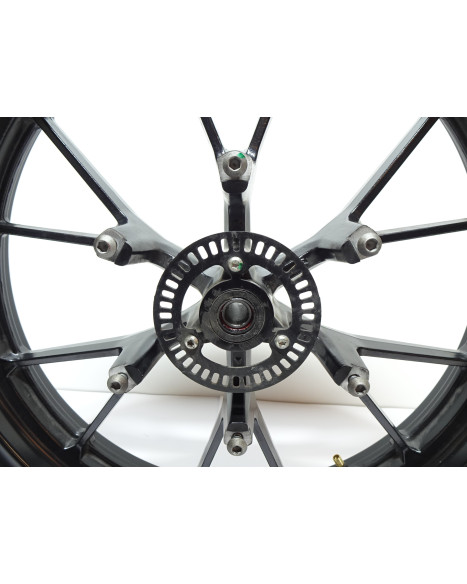 Yamaha MT-125, framfälg