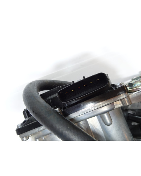 KTM 1290 Super Adventure S, gasspjäll/insprut