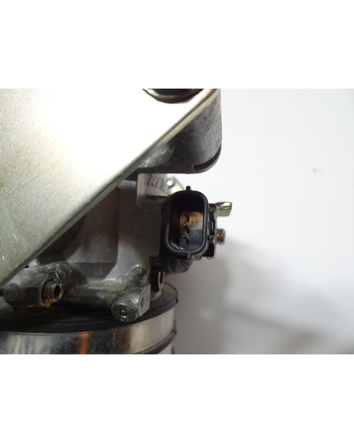 KTM 1290 Super Adventure S, gasspjäll/insprut