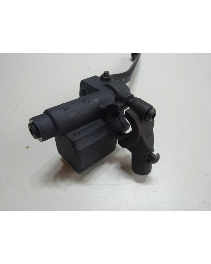 Gilera Stalker, bromscylinder vänster fram