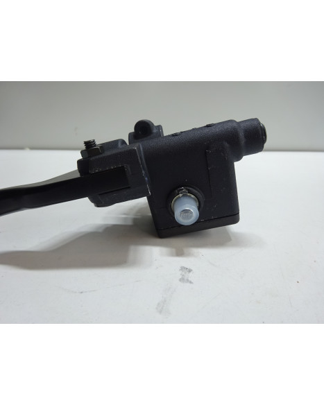 Gilera Stalker, bromscylinder vänster fram