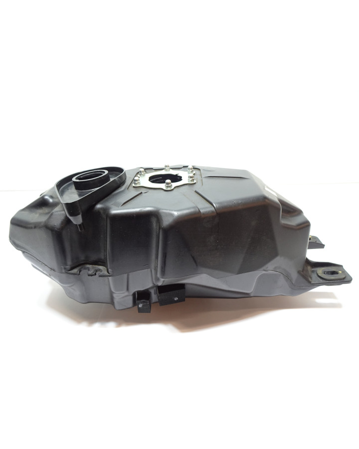 Yamaha YZF-R125/MT-125, bränsletank