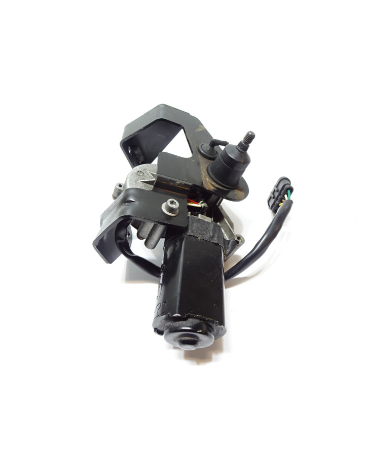 Ligier JS RC, torkarmotor fram