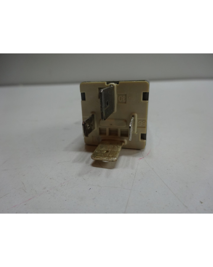 Piaggio, startrelä 12V 80A