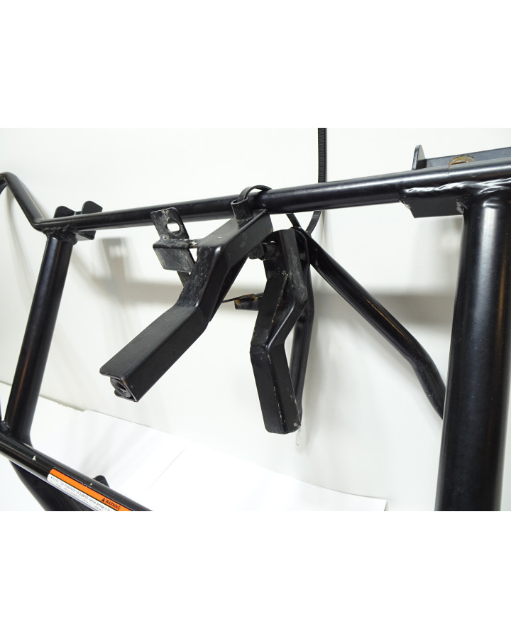 Linhai 300D, pakethållare fram