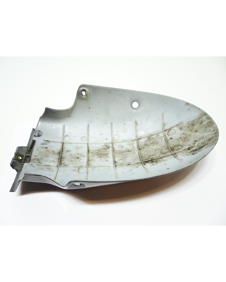 Znen Falcon 8, bakre framskärm