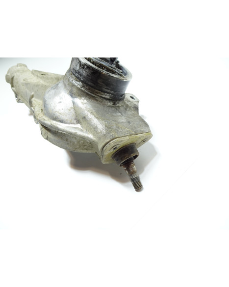 Linhai 300D, spindelhus vänster fram