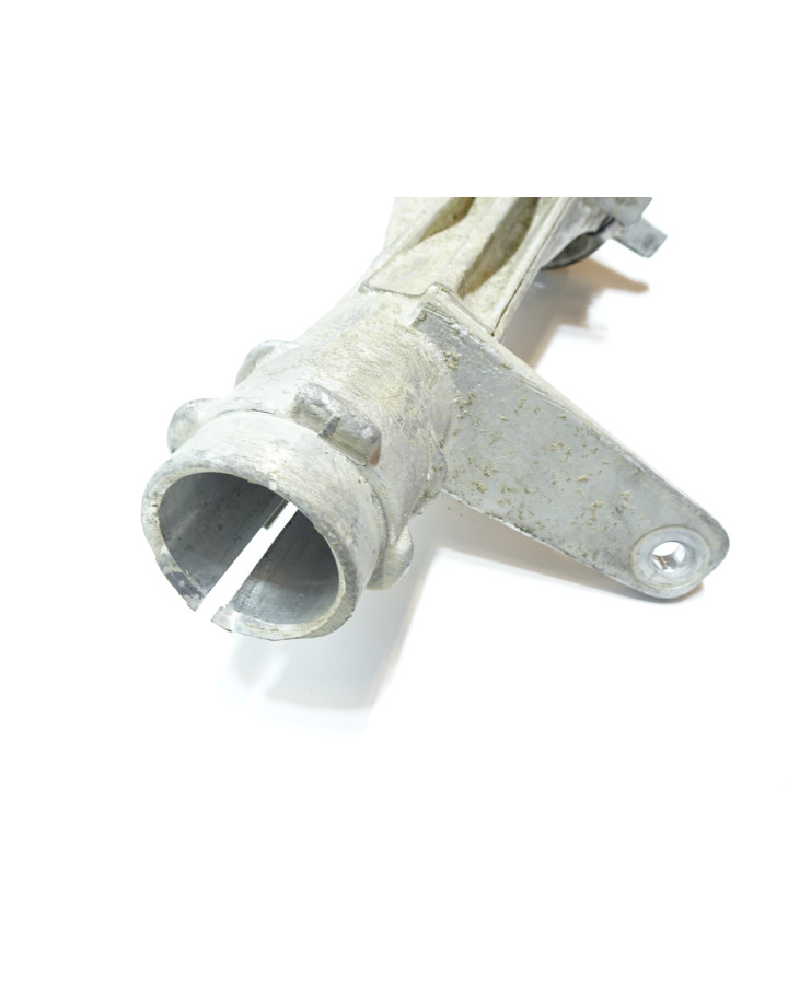 Linhai 300D, spindelhus höger fram