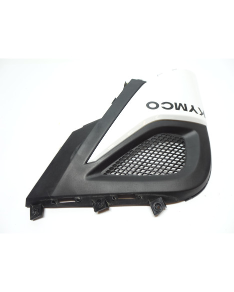 Kymco Super 8, motorkåpa vänster