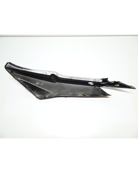 Kymco Super 8, bakre sidokåpa höger