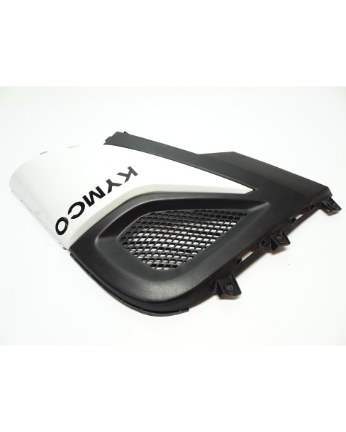 Kymco Super 8, motorkåpa höger 2